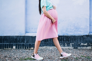 Ways to Deal With Swelling Feet When Pregnant